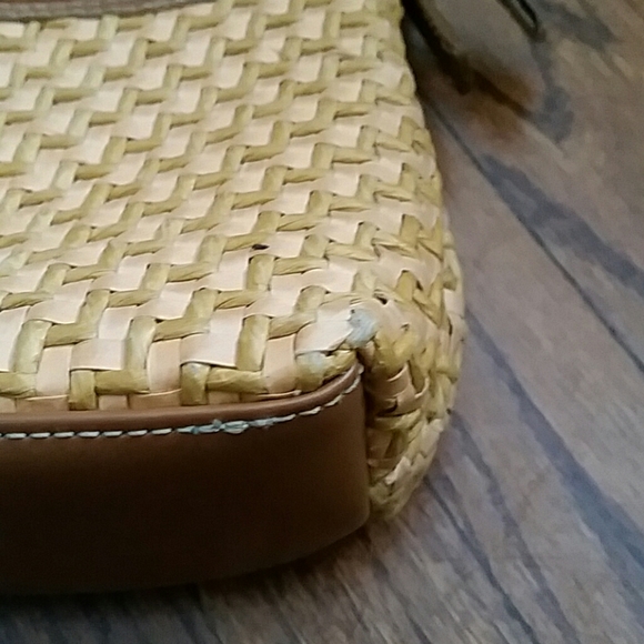 Woven Handbag - Picture 6 of 8
